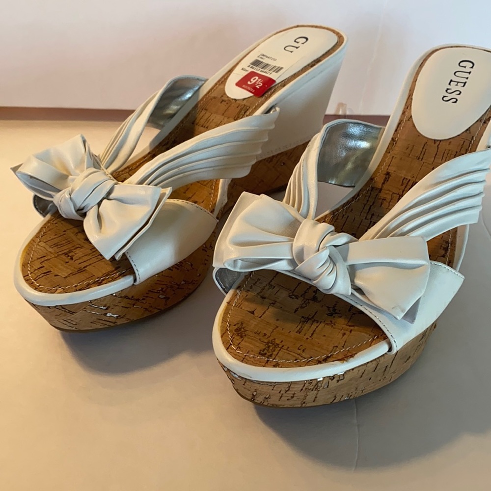 Guess wedges